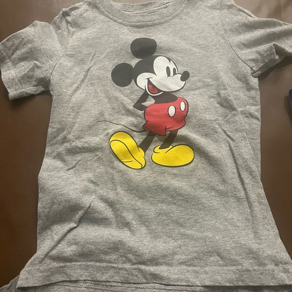 4T Mickey T-shirts - Picture 3 of 3
